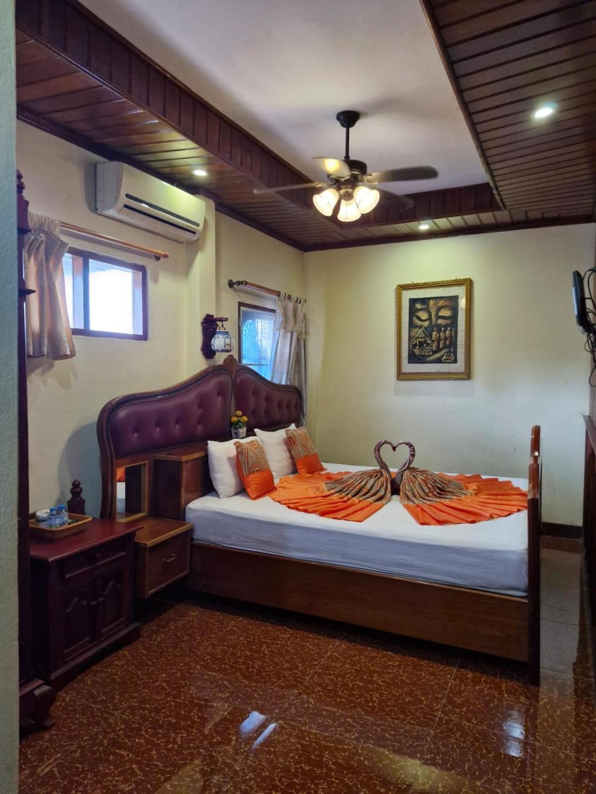 Sakura Wood House Hotell Luang Prabang Eksteriør bilde
