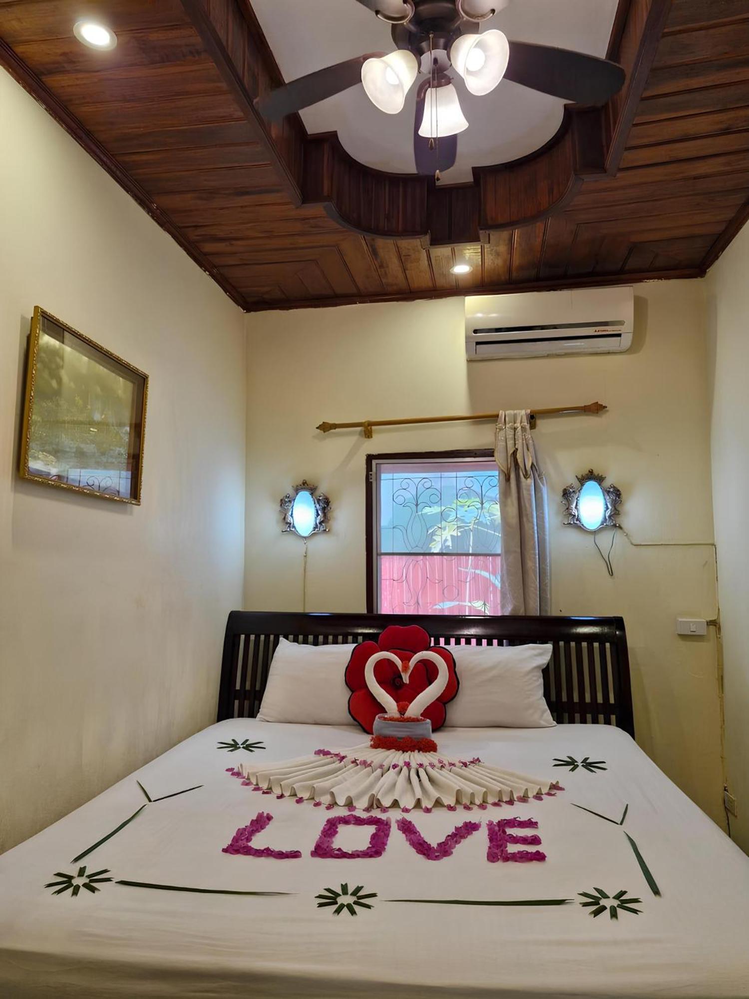 Sakura Wood House Hotell Luang Prabang Eksteriør bilde