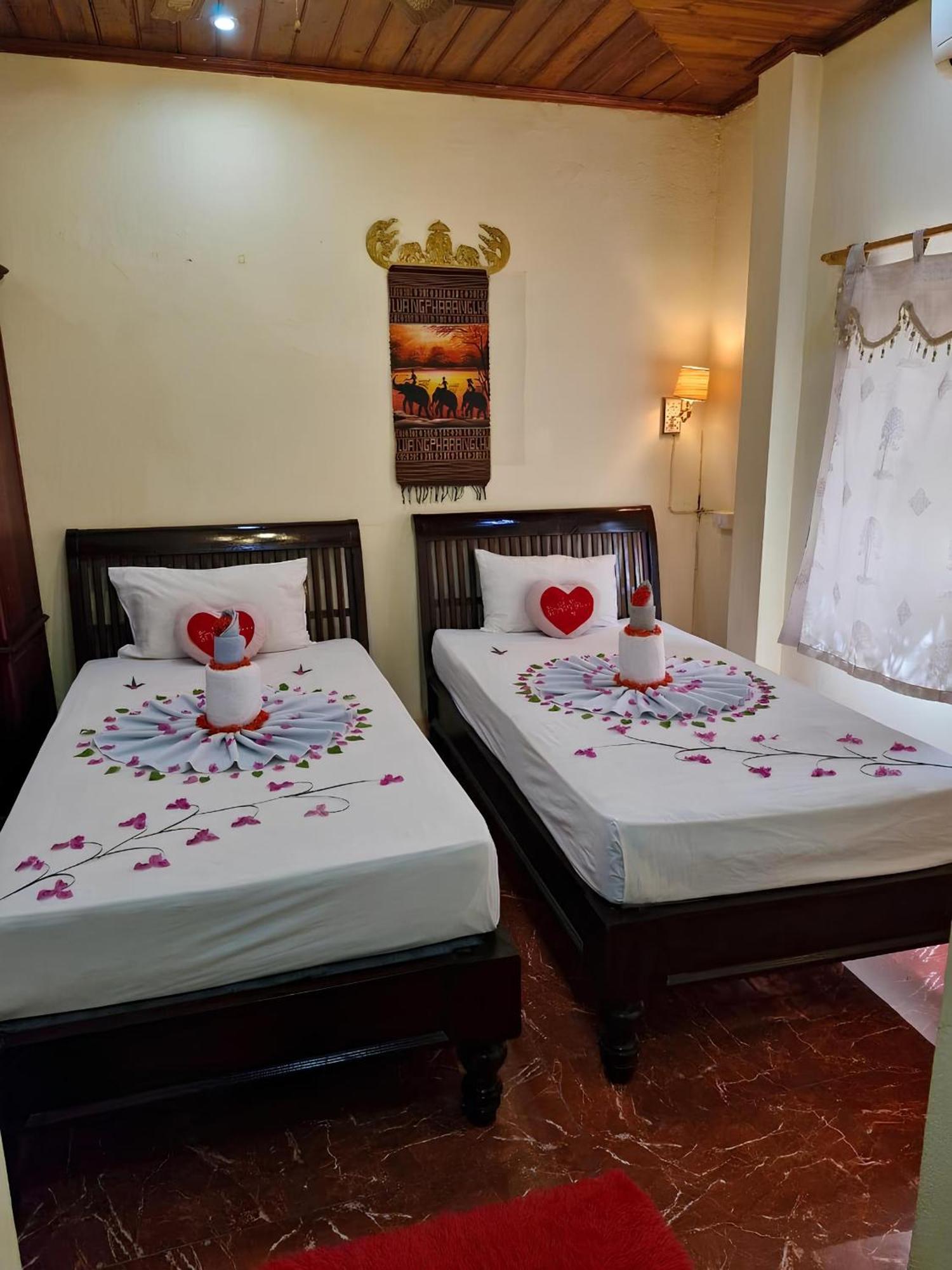 Sakura Wood House Hotell Luang Prabang Eksteriør bilde