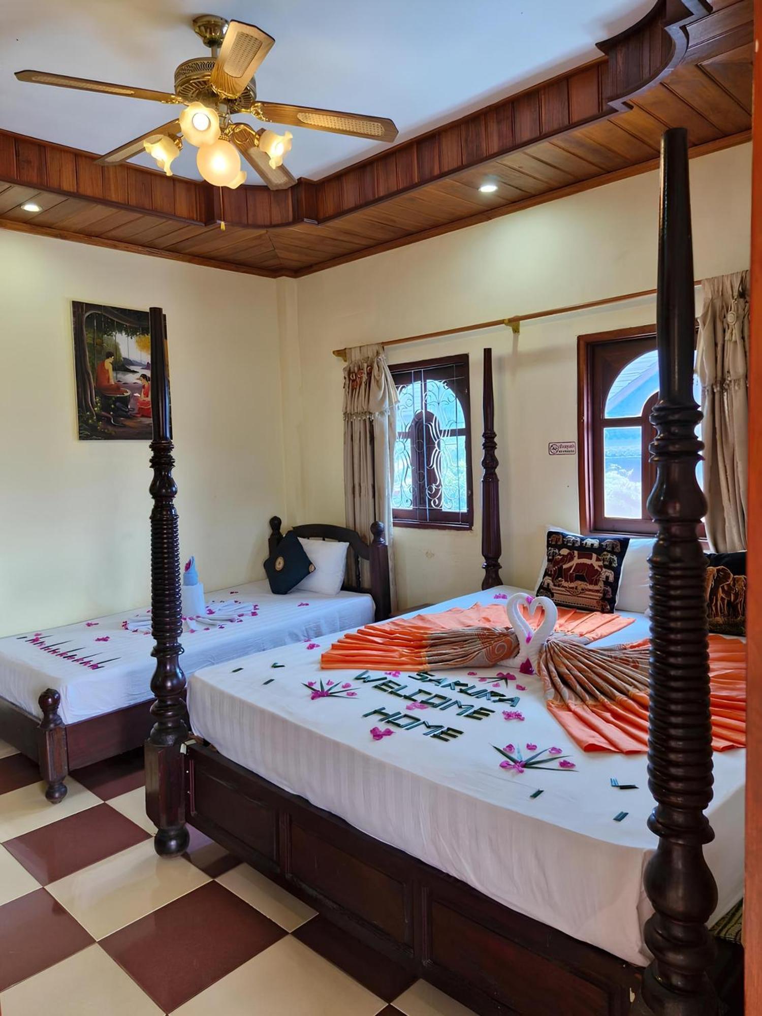Sakura Wood House Hotell Luang Prabang Eksteriør bilde
