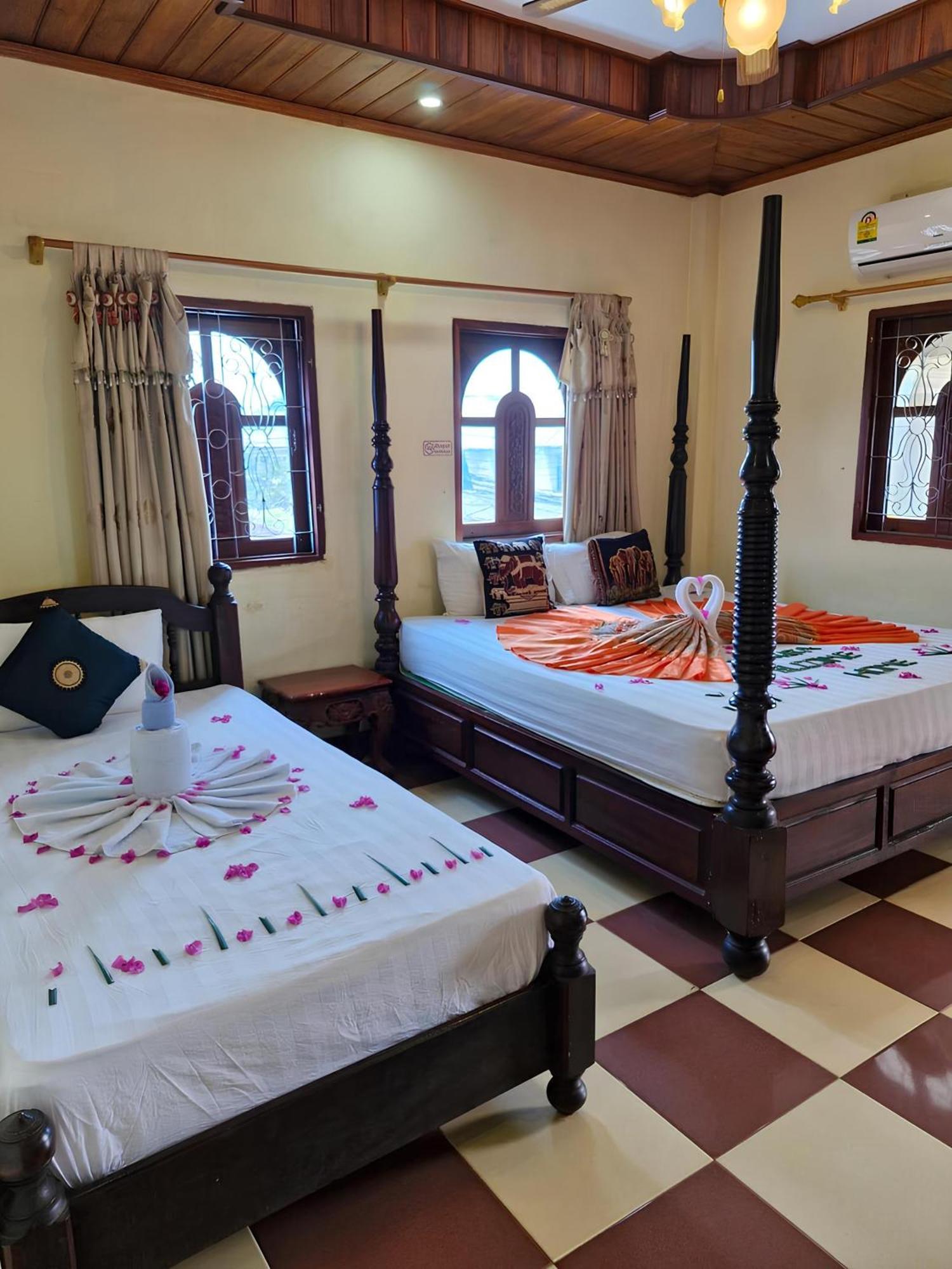 Sakura Wood House Hotell Luang Prabang Eksteriør bilde