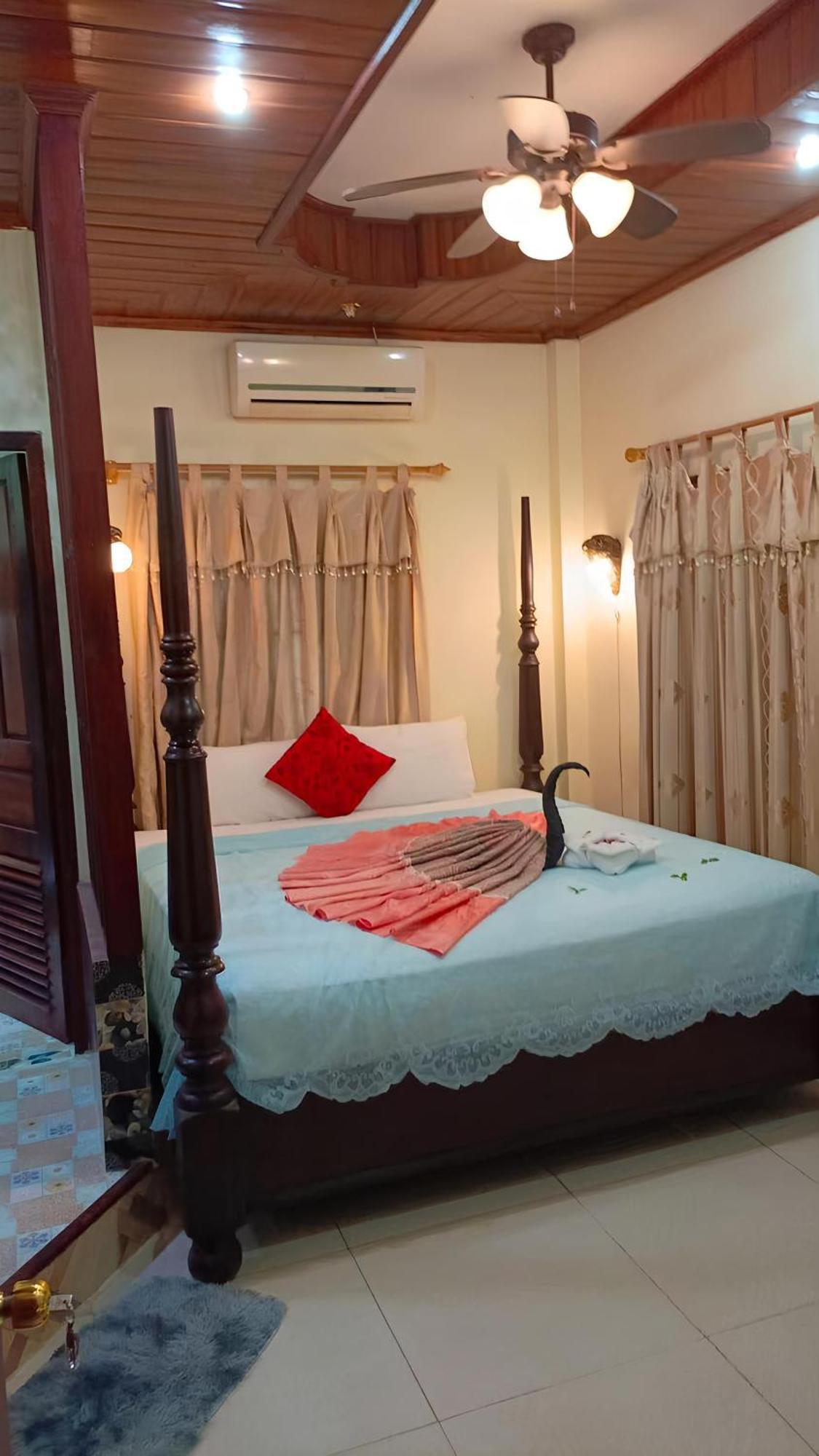 Sakura Wood House Hotell Luang Prabang Eksteriør bilde