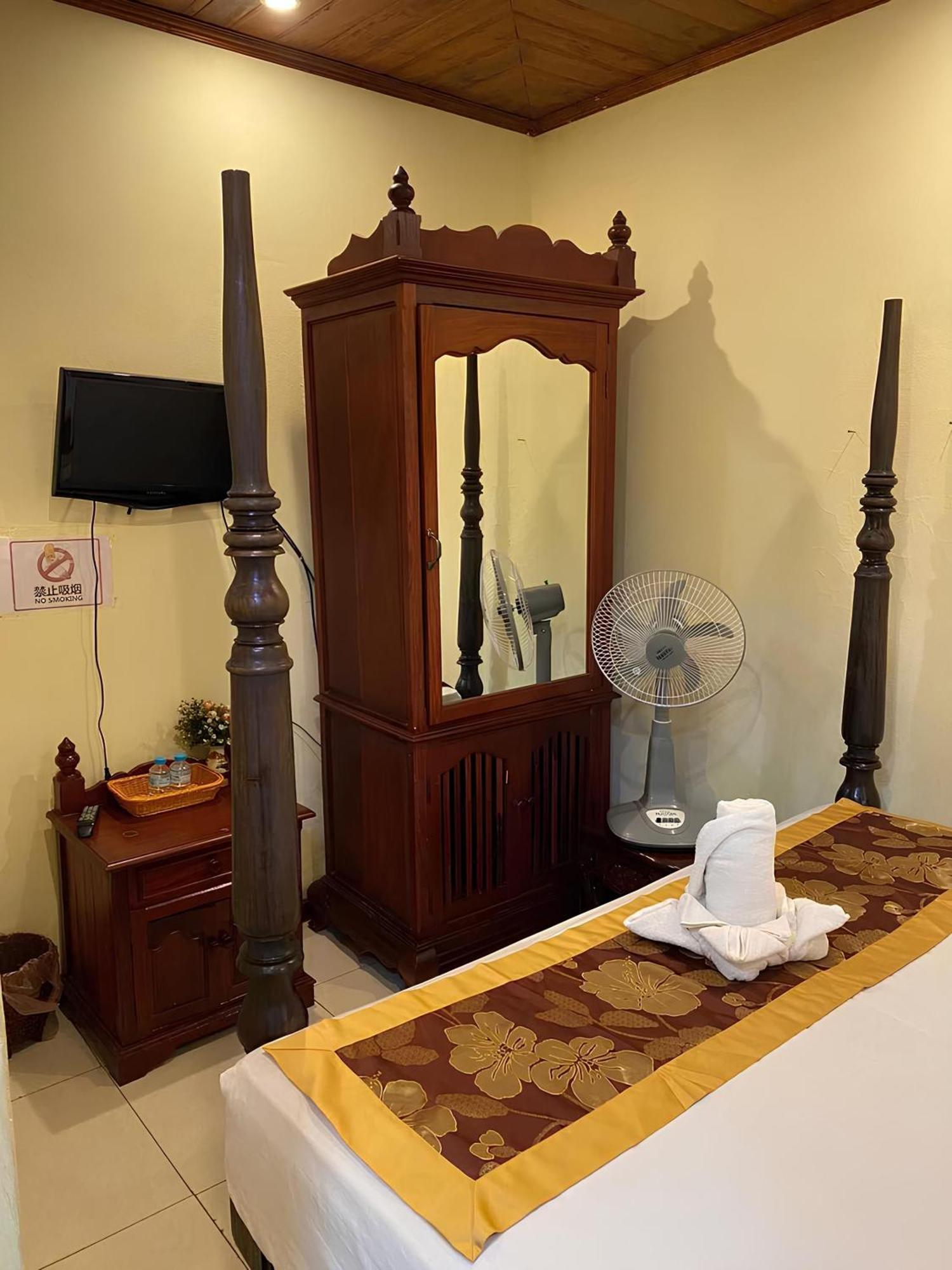 Sakura Wood House Hotell Luang Prabang Eksteriør bilde