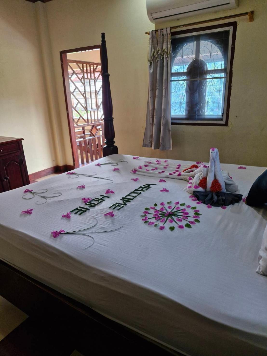 Sakura Wood House Hotell Luang Prabang Eksteriør bilde